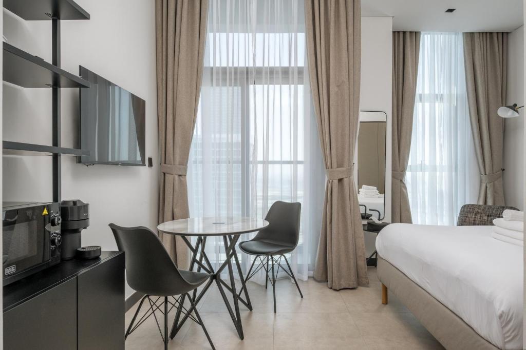 High-floor studio with skyline views